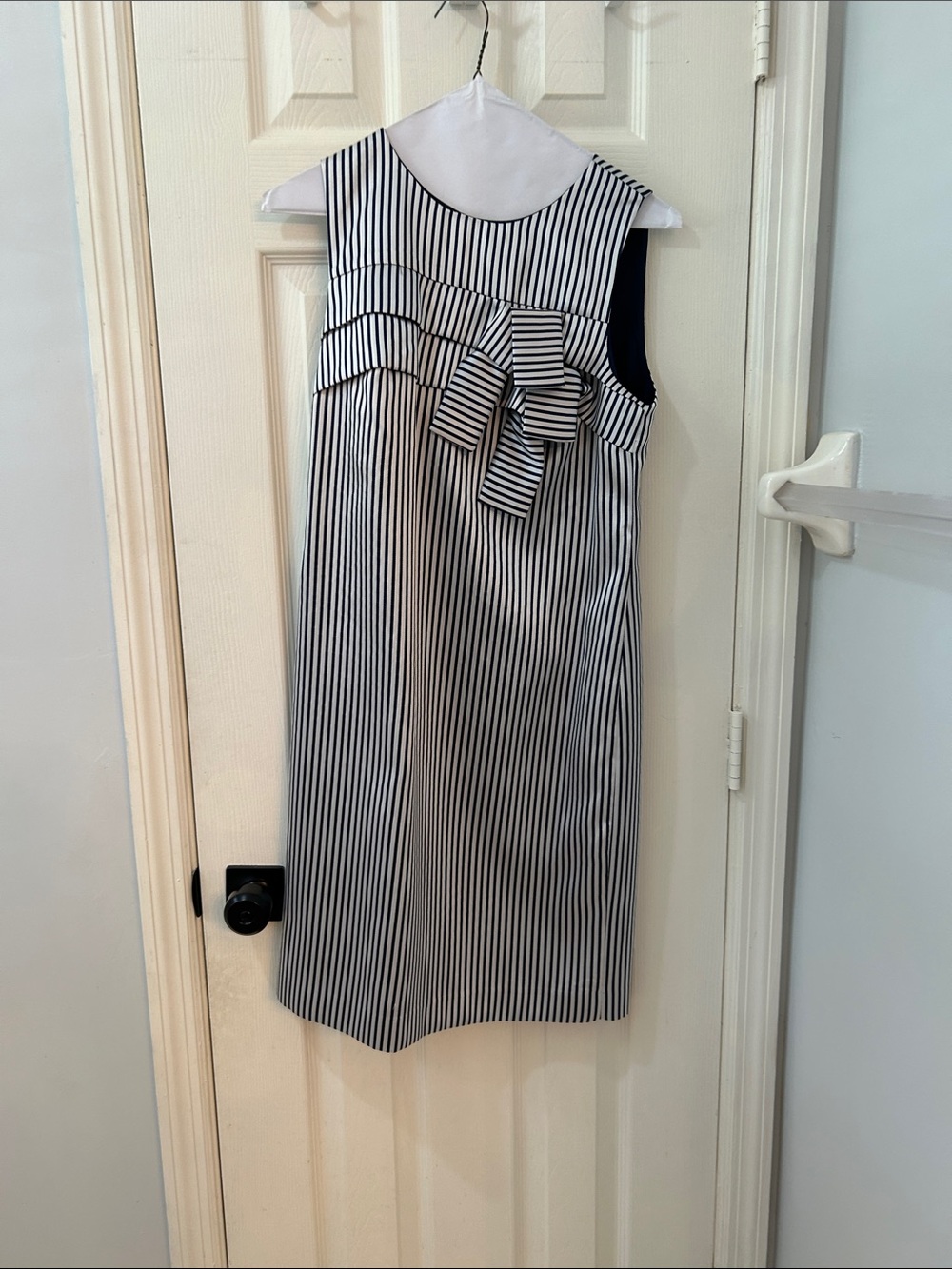 Sleeveless Blue& White Striped Bow Shift Dress